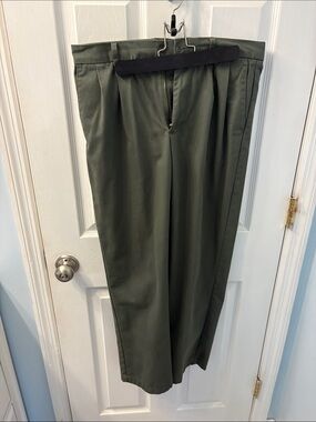 Amazon Essentials Men's Olive Dress Trousers